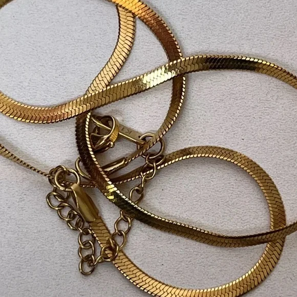 Gold plated herringbone chain - Picture 9 of 9